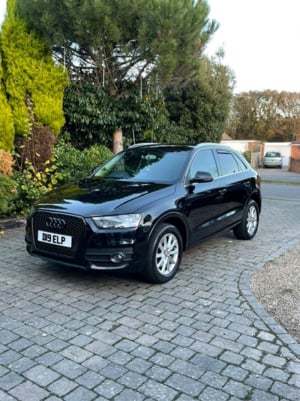 Audi Q in Black in Bexhill-On-Sea | Friday-Ad