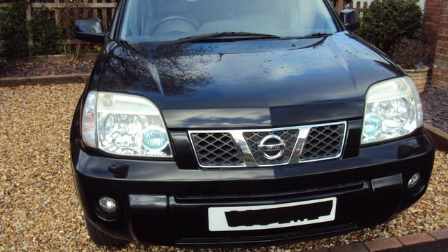 Nissan x trail 4x4 with service history