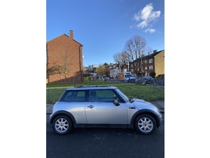 Mini Hatch  only 2 owners from new in London | Friday-Ad