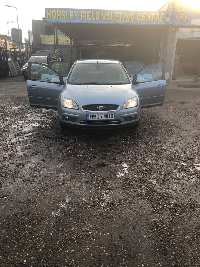 Ford focus ghia for sale good condition