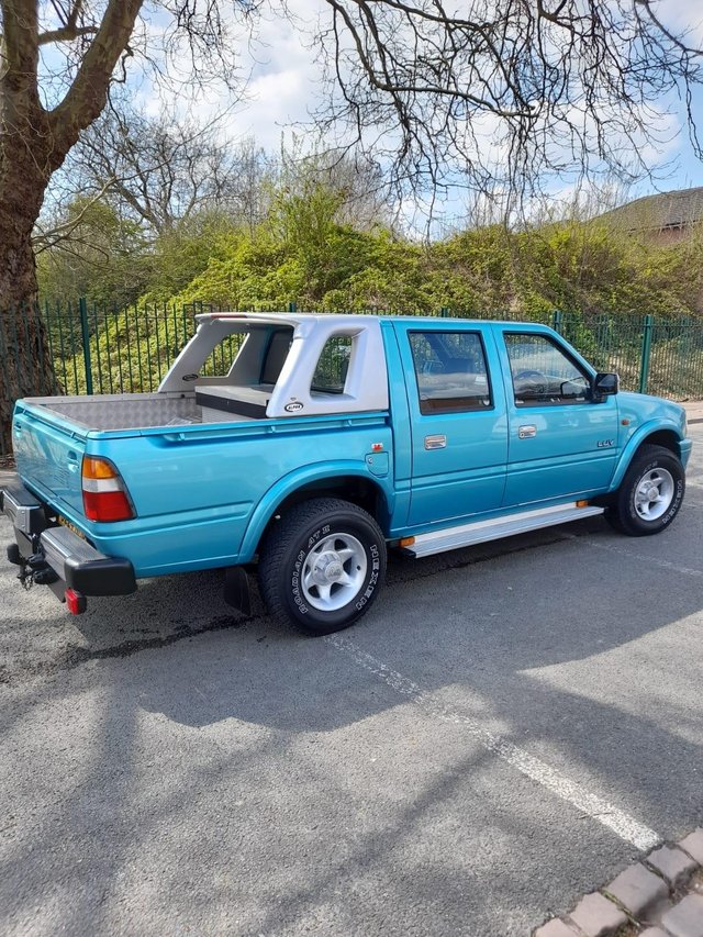 Isuzu Twincab Pickup Absolutely Stunning