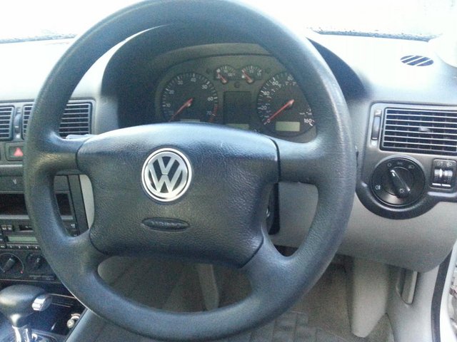 VW Golf 1.6 SE 5 door automatic