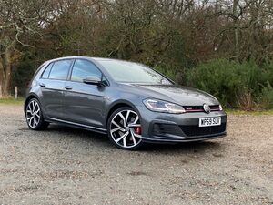 Volkswagen Golf GTi  in London | Friday-Ad