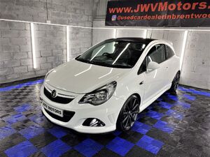 Vauxhall Corsa  in Brentwood | Friday-Ad