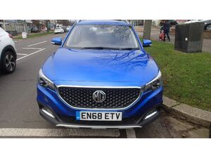 MG ZS  in Leigh-On-Sea | Friday-Ad