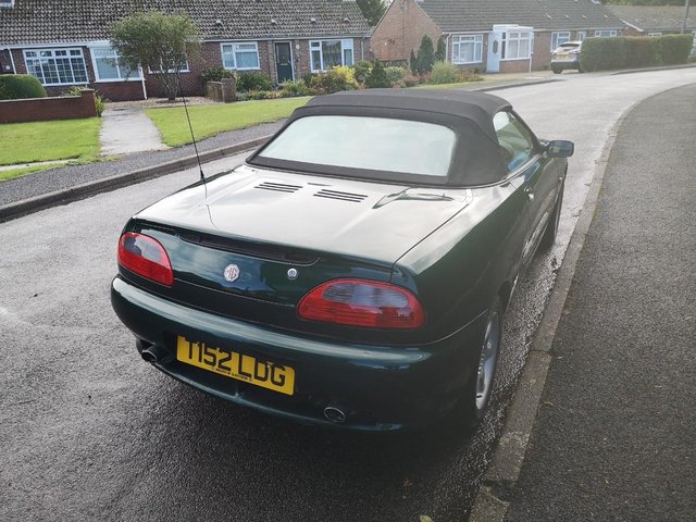 MGMGF1.8i classic convertible .central locking,electric