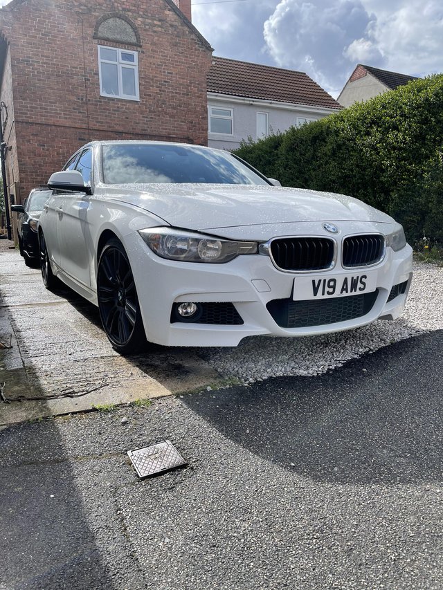 Bmw 3 series 320D M sport business ed white cat s repaired