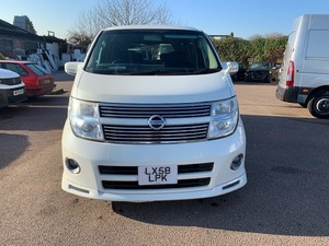 Nissan Elgrand  UK SPEC UPGRADES in London | Friday-Ad