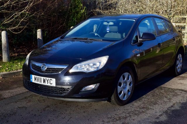 VAUXHALL ASTRA 1.6 EXCLUSIV PETROL