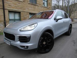 Porsche Cayenne  in Huddersfield | Friday-Ad