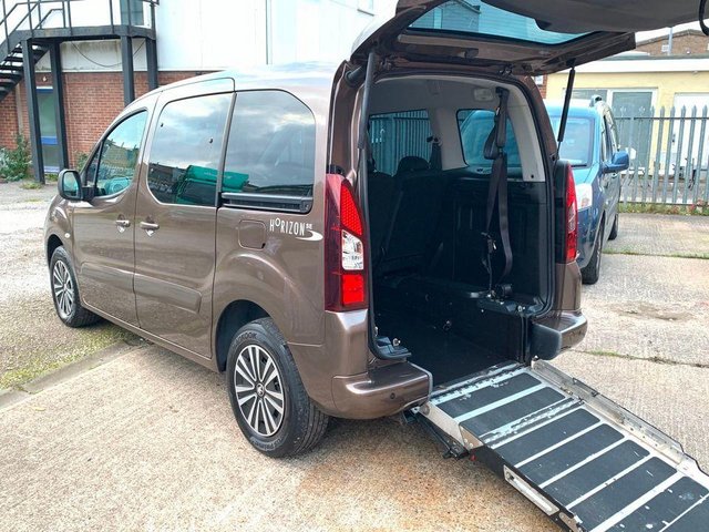 Peugeot Partner Tepee HDI WHEELCHAIR ACCESS VEHICLE 5 SEATER