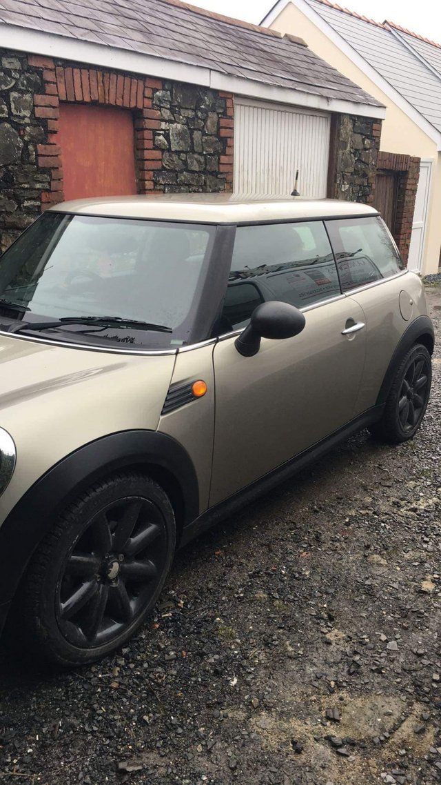 Mini one , clean car in and out