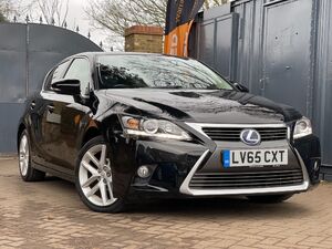 Lexus Ct 200h  in Iver | Friday-Ad