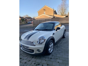 Mini Coupe  in Crawley | Friday-Ad