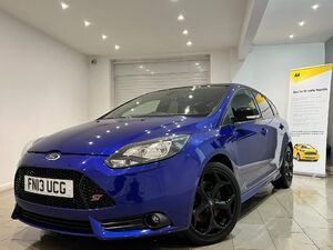 Ford Focus  in London | Friday-Ad