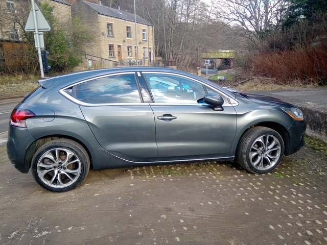 citroen DS4 1.6 vti d style.  year good condition