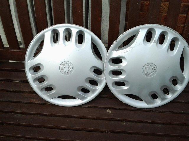 Vauxhall wheel trims/hubs 14.5" outside rim 12.5 inside rim