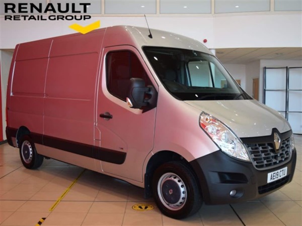 Renault Master MMKW Business Medium Roof van Auto