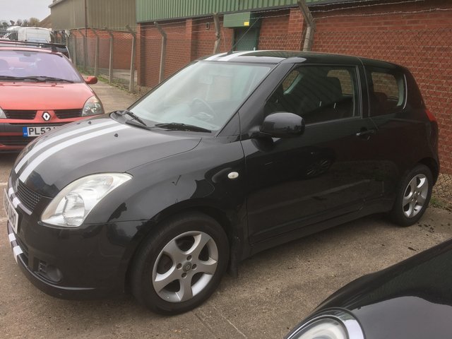 Suzuki swift 1.5 Glx, MANUAL WITH 3 PREVIOUS OWNERS IN GREAT