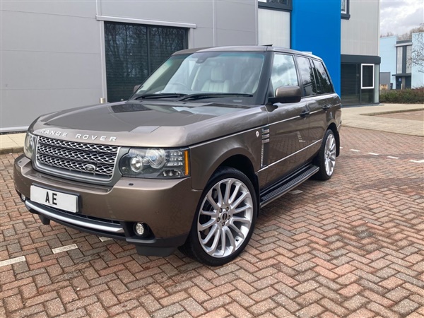 Land Rover Range Rover TDV8 VOGUE