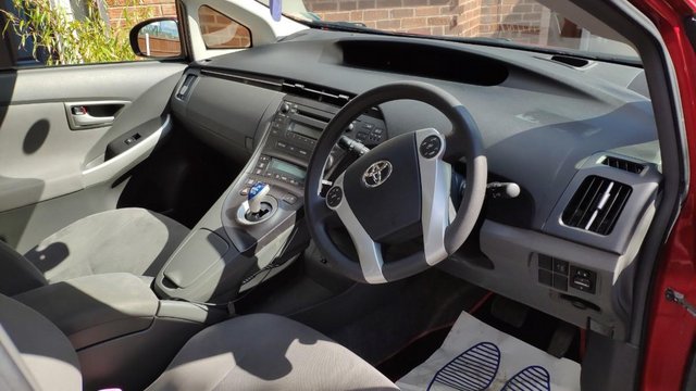  Toyota Prius hybrid 63k miles with catloc