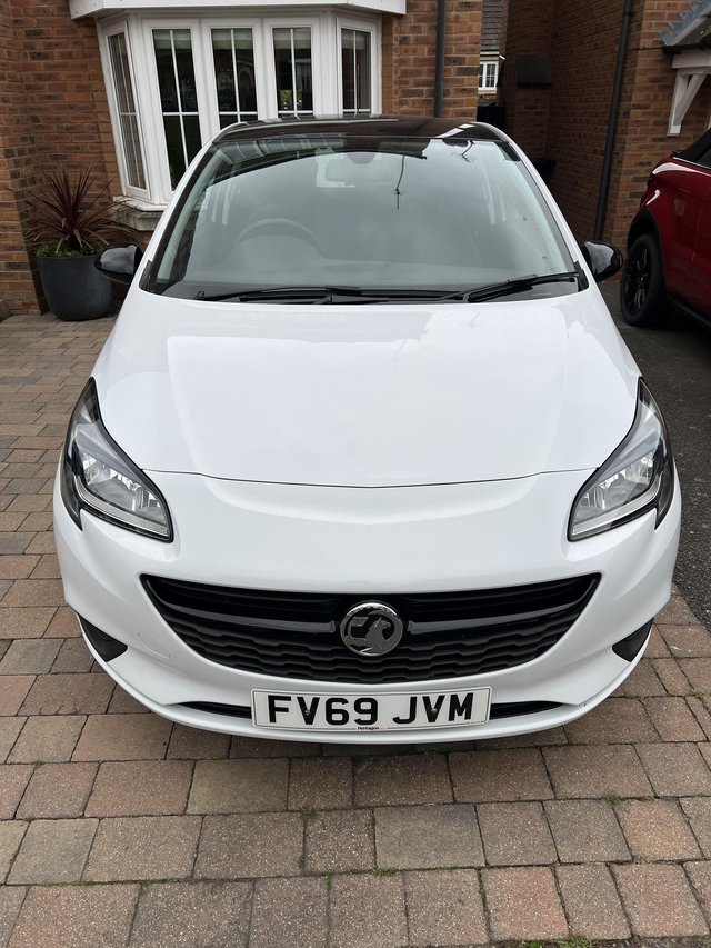 Vauxhall Corsa Griffin - White - 69 plate