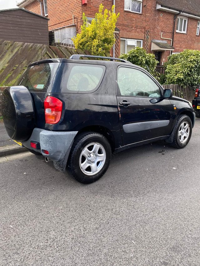  door Rav4 black car for sale