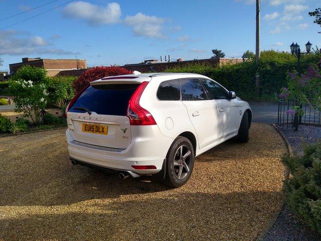 VOLVO XC60 FOR SALE WHITE GOOD CONDITION