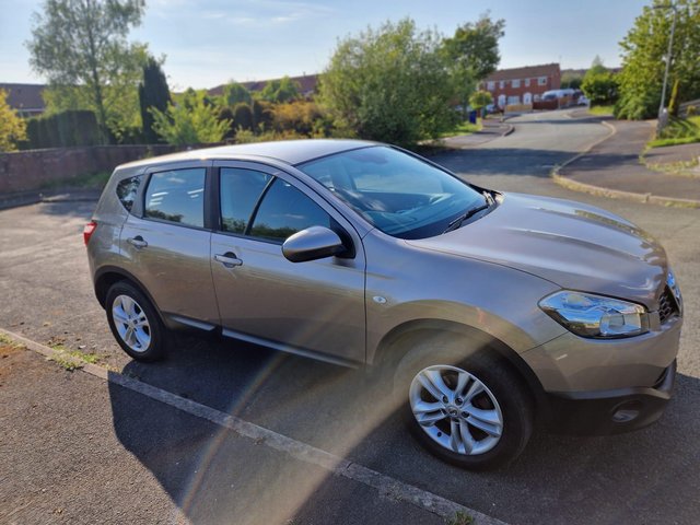  Nissan Qashqai 12 months mot