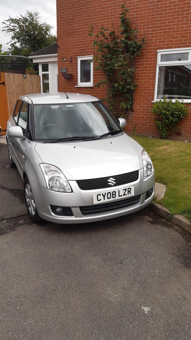 Suzuki Swift 1.5 GLX 5 door silver