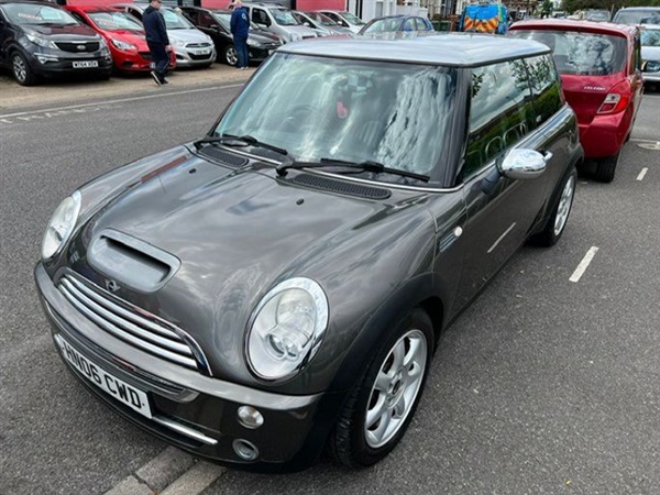 Mini Hatch 1.6 Cooper Park Lane 3dr