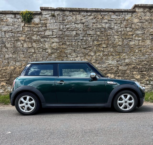 MINI ONE • Finished in British Racing Green, with full