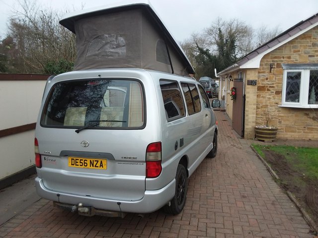 Toyota Hiace Campervan 2.5 Diesel 4 Berth Pop-top Roof