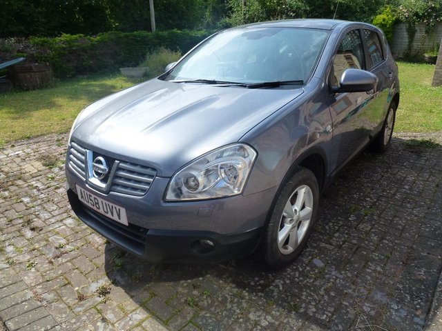 Qashqai 1.5cc DCI Tekna --- ONE owner from new