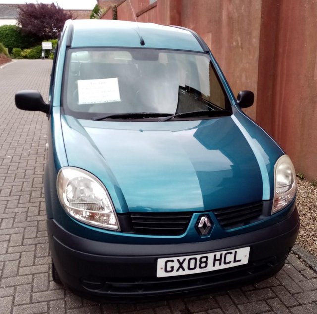 Renault Kangoo Deluxe WAV 1.6L Only  Miles, Automatic