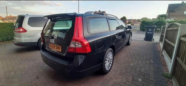  volvo v70 estate, well looked after