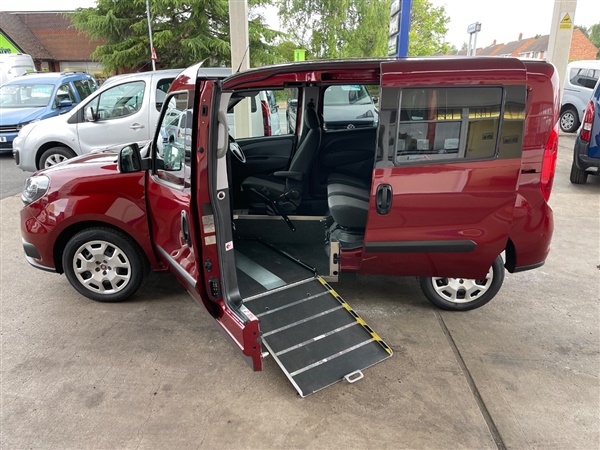 Fiat Doblo V SX RIDE UPFRONT WHEELCHAIR ACCESSIBLE