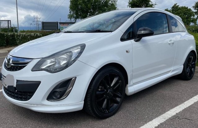 Vauxhall corsa limited edition 1.2 show room condition