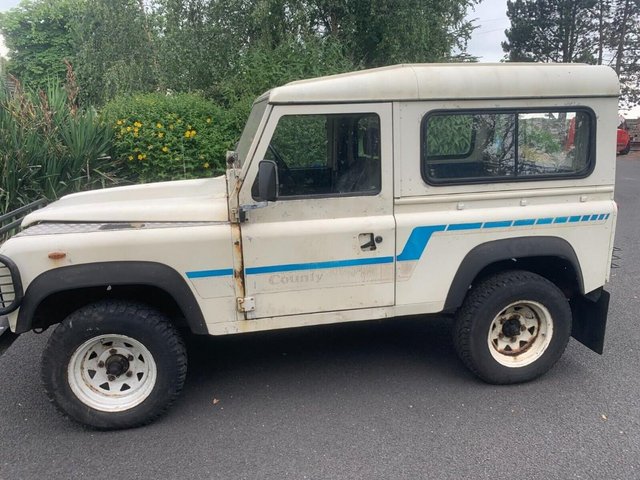 Land Rover 90 Rare County  “The Wells” #558