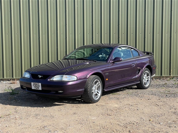 Ford Mustang GT COUPE V8 4.6L