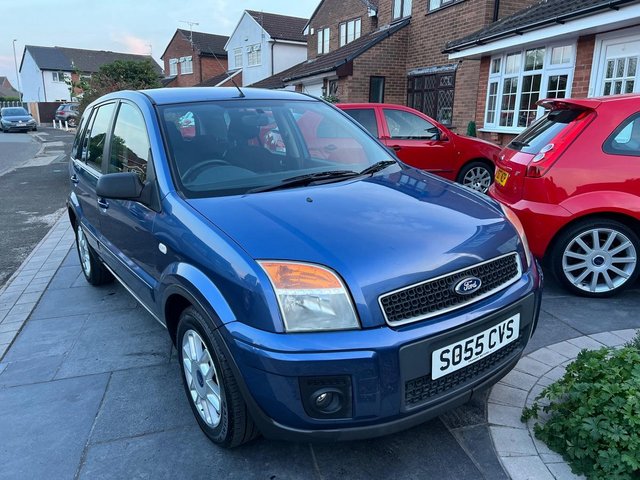 Lovely little Ford Fusion for sale