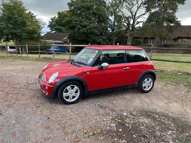 Mini one for sale red great car