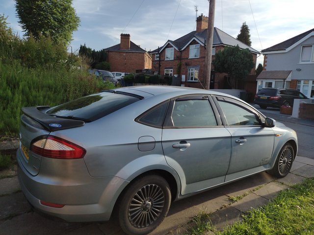 Ford mondeo repairs or spares