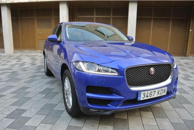  Model F-Pace 2.0D Awd 6 Speed Left Hand Drive