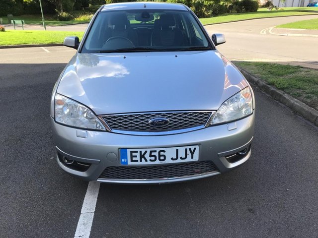FORD MONDEO 3LT PETROL ST220 SILVER