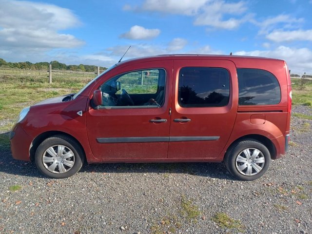 VERY GOOD CONDITION RENAULT KANGOO