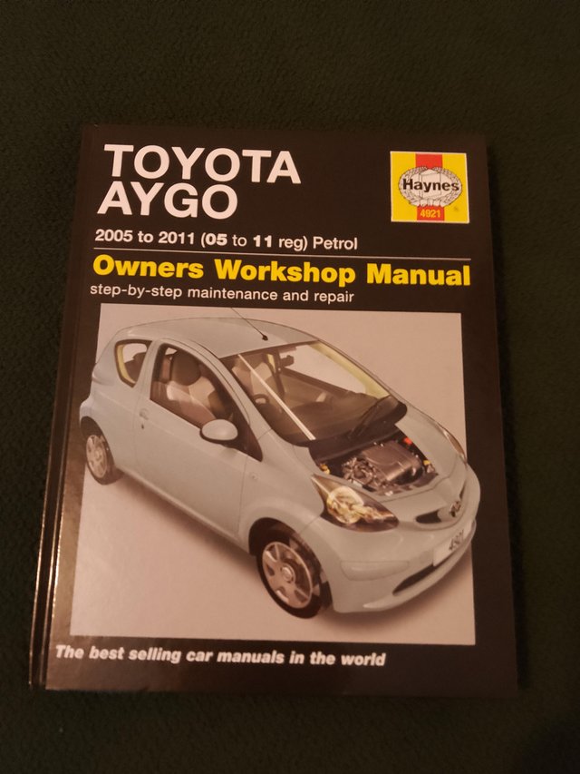 New Toyota Aygo manual. Excellent condition