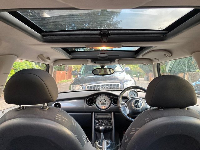 Mini Hatch 1.6 One  ULEZ Petrol Panoramic Sunroof