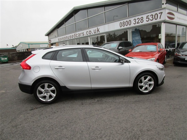 Volvo V40 D2 Cross Country Lux 5dr Powershift