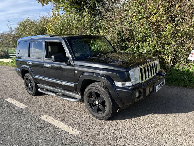 Jeep commander 3.0crdi top spec